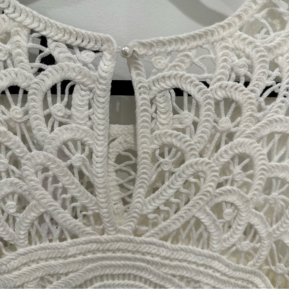 NWT White House Black Market White Sleeveless Crochet Lace Sweater - Picture 9 of 13